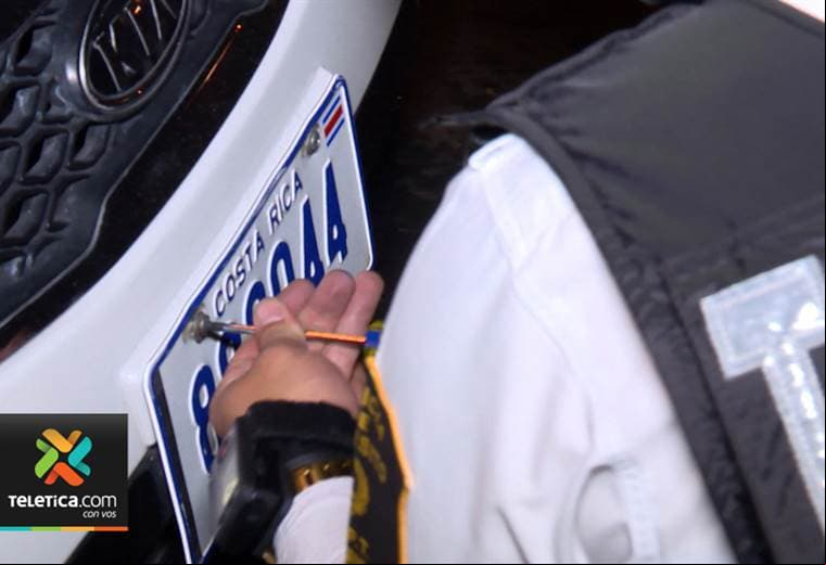 11 de abril y Semana Santa: ¿Cómo recuperar las placas si me las quitan en estos días?