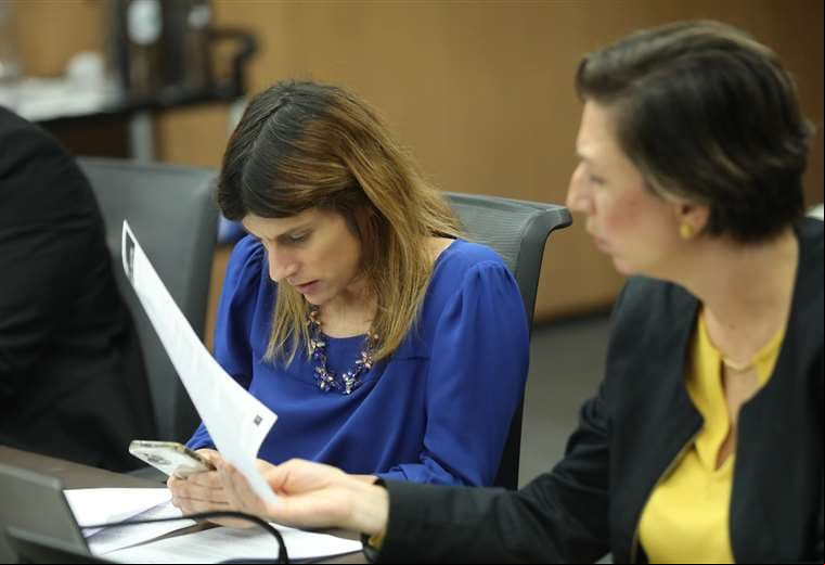 Al peligrar quórum, comisión investigadora suspende comparecencia de directores de CCSS