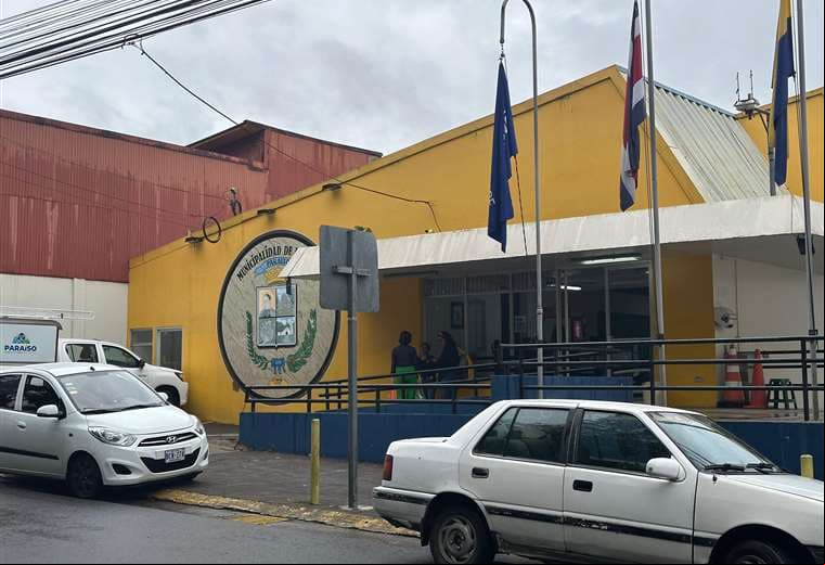 Concejo Municipal de Paraíso de Cartago declara persona “non grata” al presidente